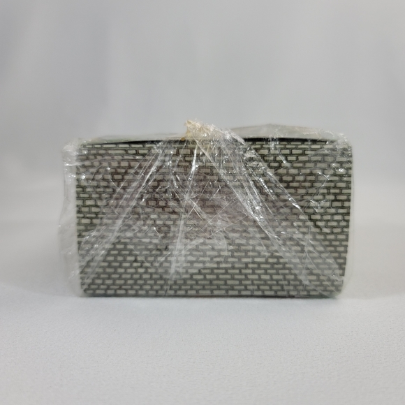 Dept 56 1994 DEDLOCK ARMS Charles Dickens Heritage Collectors Edition Ornament - Picture 5 of 14